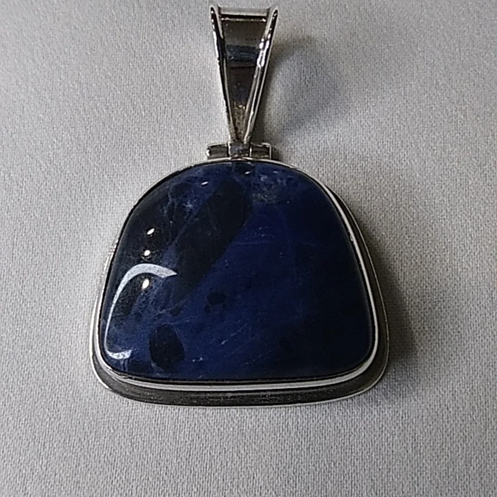 Silpada Lapas Sterling pendant - Picture 3 of 3